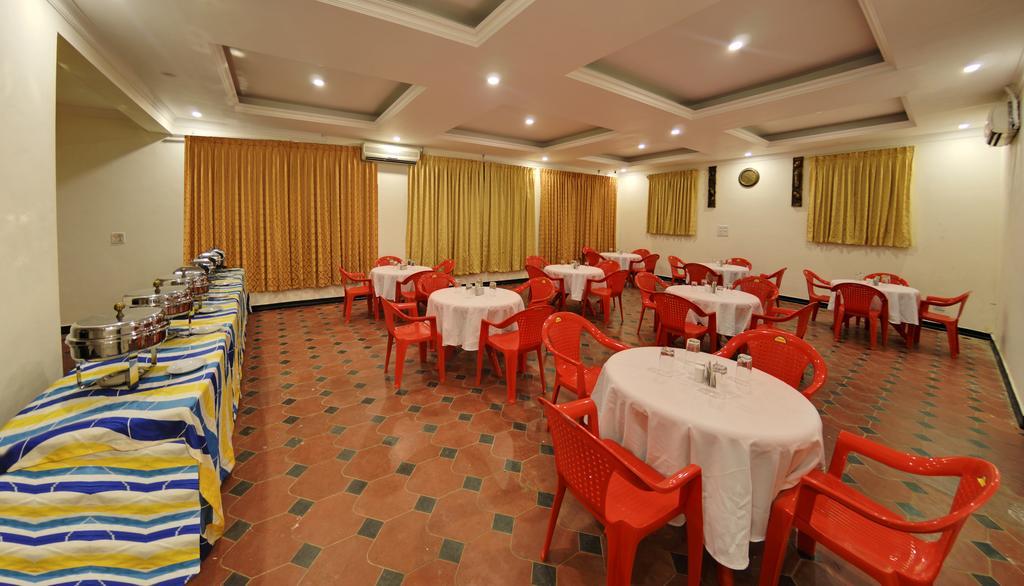 钦奈 Royal Club酒店 外观 照片